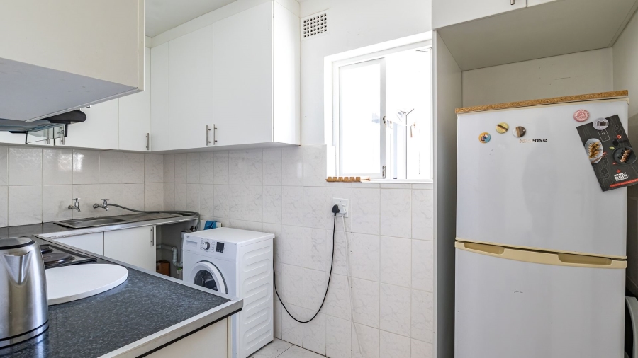 To Let 0 Bedroom Property for Rent in Sea Point Western Cape